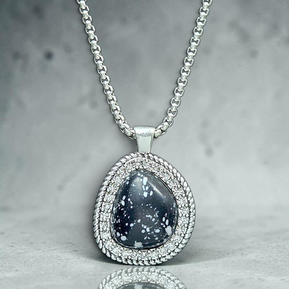 Montana Silversmiths Necklace Women's Dark And Stormy Howlite Retail $80 - NEW!